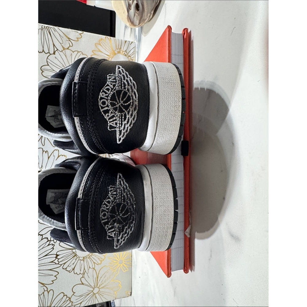Nike Air Jordan 1 Low Panda White Black Womens 10 - Picture 4 of 9